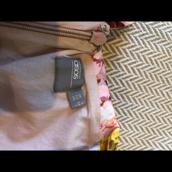 Floral ASOS dress - Picture 2 of 2